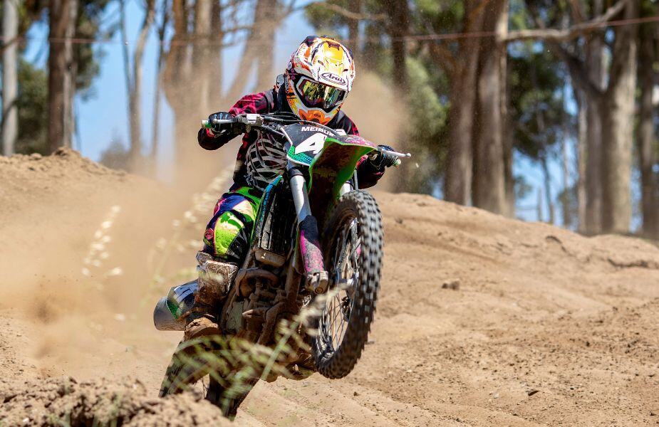 How Do I Pick the Best Dirt Bike for Trails